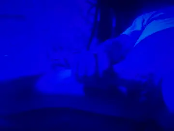 Chaturbate Live Sex of howbowdadareboy33