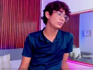 Chaturbate Nude Webcam of oliver20__