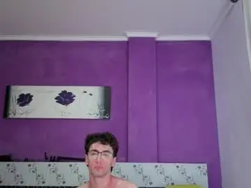 Chaturbate Free Porn Cam of twinkanddaddy_69