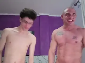 Chaturbate Sex Cam of twinkanddaddy_69