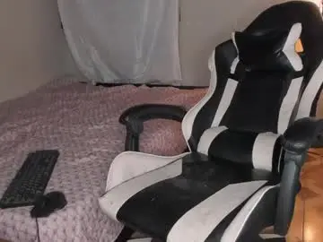 Chaturbate Live Sex Cam of enjoymycock99