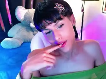 Chaturbate Free Porn Cam of carolinejesh