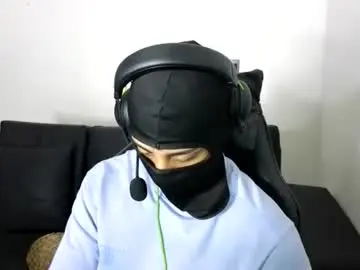Chaturbate Live Sex Cam of cash_masterdrain