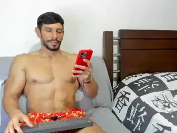Chaturbate Nude Webcam of kevin_malone22