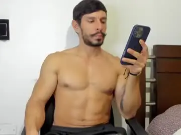 Chaturbate Free Porn Cam of kevin_malone22