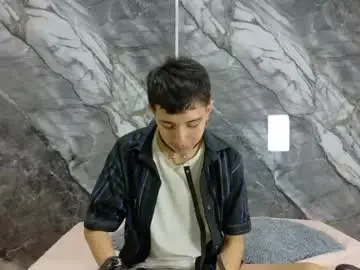 Chaturbate Watch Live Sex Cams of noahwalker__