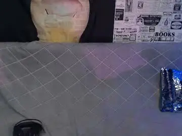 Chaturbate Live Sex Cam of g1vememoney
