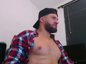 Chaturbate Free Porn Cam of oliverdrew1