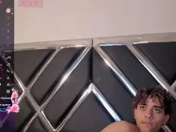Chaturbate Live Sex Cam of miikeothon