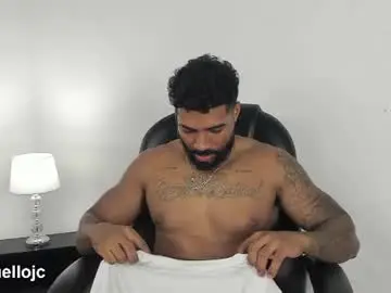 Chaturbate Adult Video Chat of xtipp3r