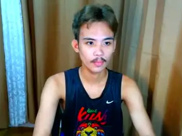 Chaturbate Best live sex cam show of urasiancumboix2