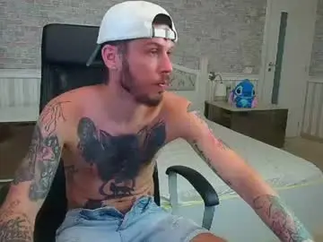 Chaturbate Free Porn Cam of jonahshaw