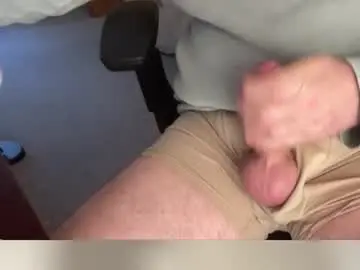 Chaturbate Live Sex Cam of geelongguy