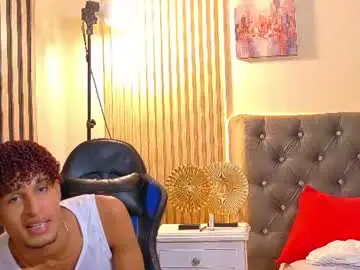 Chaturbate Sex Cam of alex_bloom_