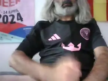Chaturbate Live Porn of italianhotdesire