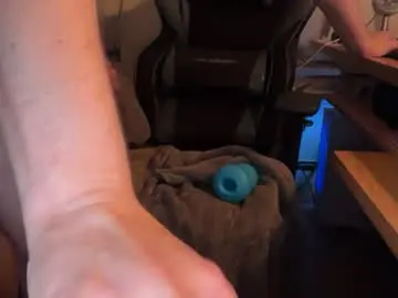 Chaturbate Live Sex Cam of throwawaybyfuture