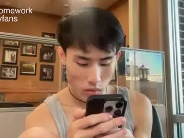 Chaturbate Live Sex of hottiewithabody101