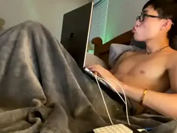 Chaturbate Watch Live Sex Cams of hottiewithabody101