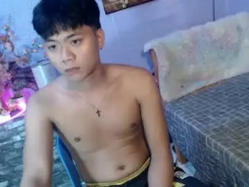 Chaturbate Live Sex Cam of edelcum_xx