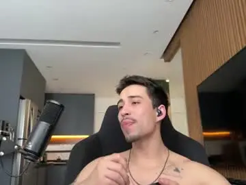Chaturbate Free Live Porn of mettew22cm