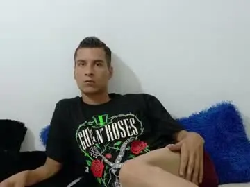 Chaturbate Live Sex Cam of cameronsilverman