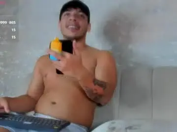 Chaturbate Live Sex Cam of oliverwyse