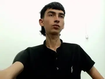 Chaturbate Live Sex Cam of ttimy_x_boy