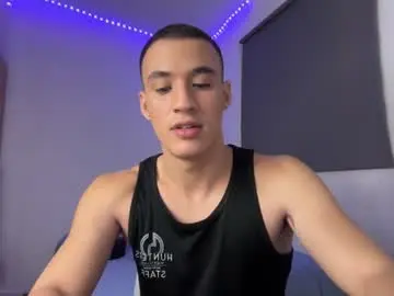 Chaturbate Watch Live Sex Cams of leo_delveyy