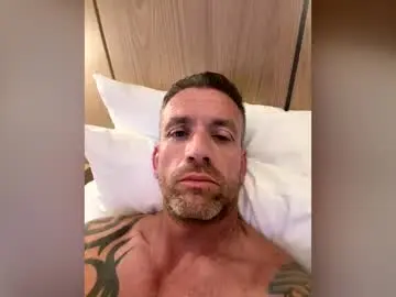 Chaturbate Live Sex Cam of youwantus69