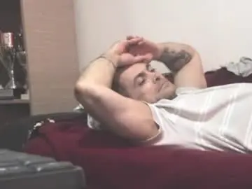 Chaturbate Live Sex Cam of carin_the_body