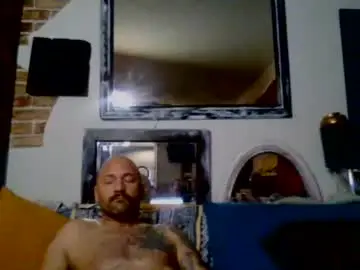 Chaturbate Live Sex Cam of hungherowithoutacape