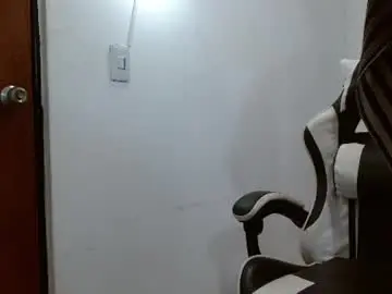 Chaturbate Watch Live Sex Cams of luka_big18