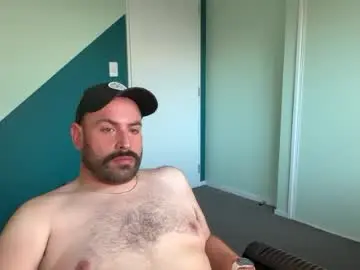 Chaturbate Live Sex Cam of bearguynz