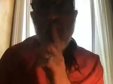 Chaturbate Live Sex Cam of bonderbarney
