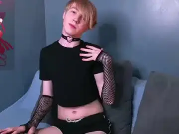 Chaturbate Free Porn Cam of orionlovell