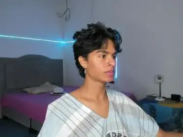 Chaturbate Sex Cam of ariel_adan