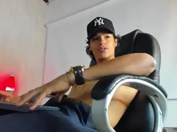 Chaturbate Live Porn of tommyhot7