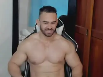 Chaturbate Live Sex Cam of mathews_smith