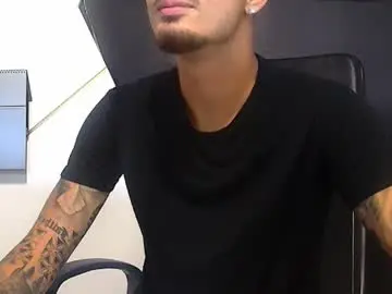 Chaturbate Live Porn of brandontatex