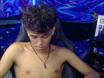 Chaturbate Live Porn of ken_bigcockxx