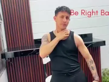 Chaturbate Live Sex Cam of marcos_vieyra