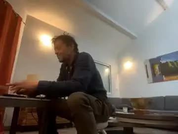 Chaturbate Live Sex Cam of man38110