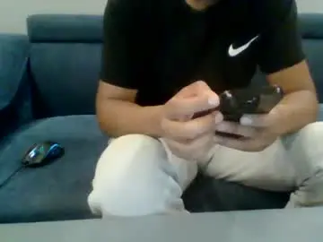 Chaturbate Live Sex of schoolboy09