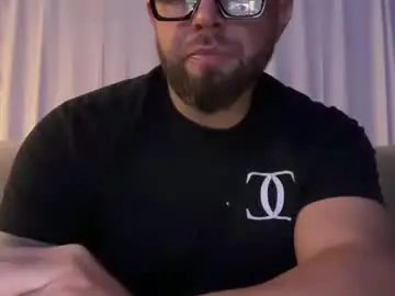 Chaturbate Live Sex Cam of thiccbull12