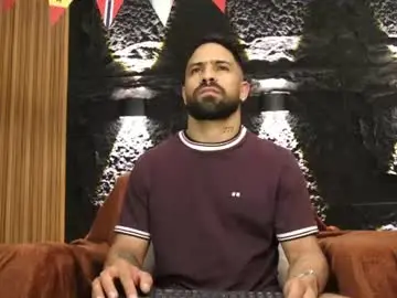 Chaturbate Live Porn of leo_diaz01