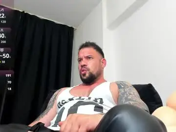 Chaturbate Live Porn of mikebigboy31