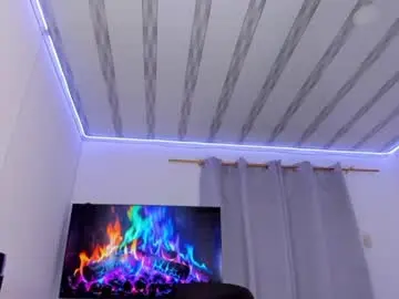 Chaturbate Live Porn of benji_andrew
