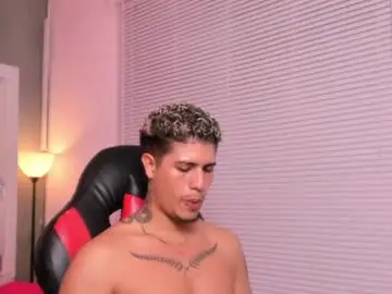 Chaturbate Live Porn of bryan_oconner7
