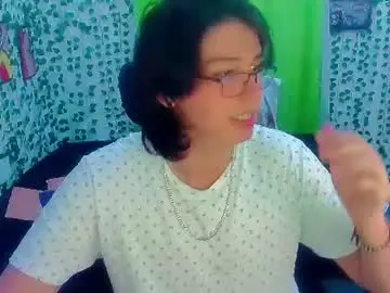 Chaturbate Live Porn of andy_gray01
