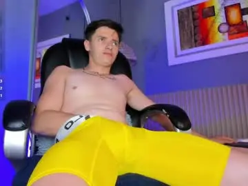Chaturbate Live Sex Cam of joebranco